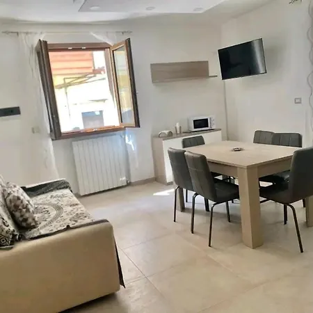 Elegante Nel Centro Storico Brindisi